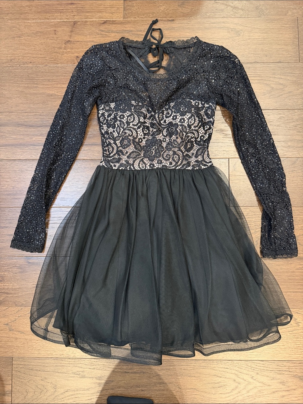 Sequin Hearts Juniors' Long Sleeve Glitter Illusion Black Dress Size 1 - C31